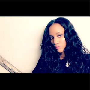 Meet your Posher, Delicia